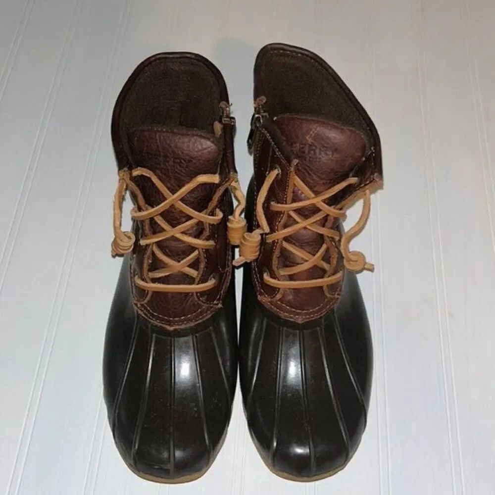 Sperry Women's Saltwater Duck Boot box 1